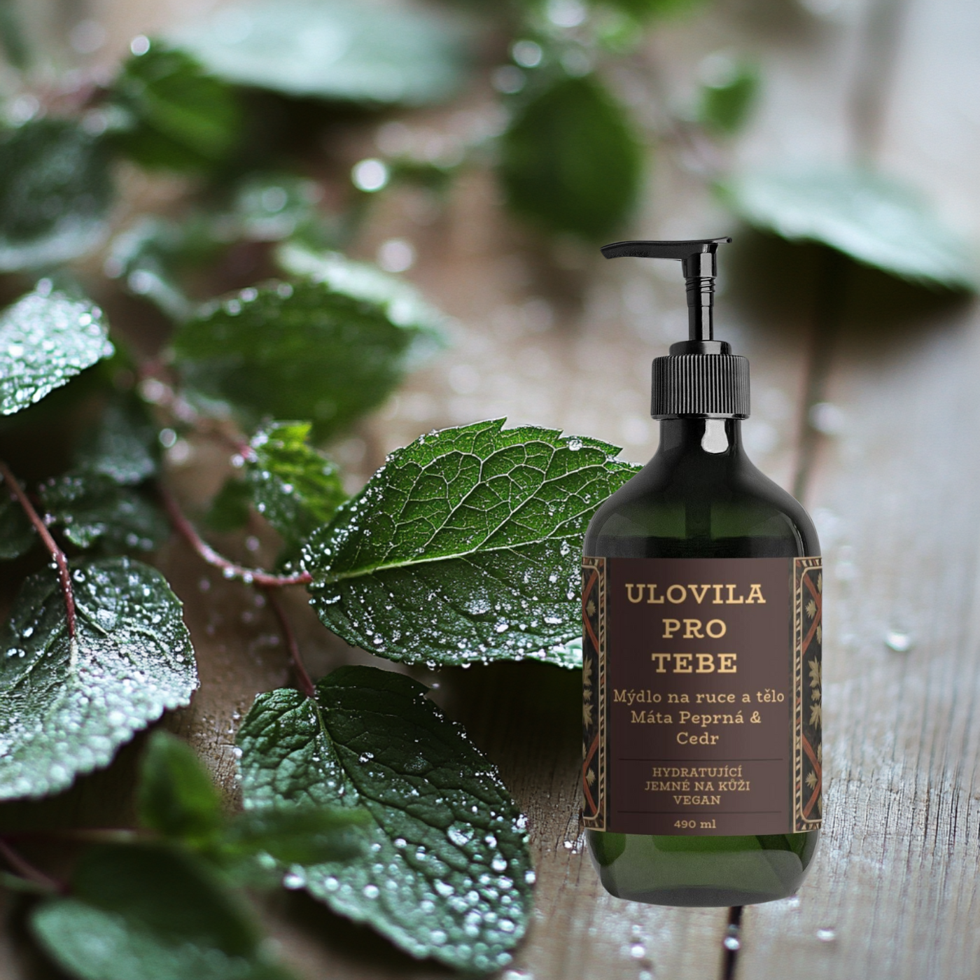 Ulovila pro Tebe Máta Peprná & Cedr - NAŠE ORIGINÁLNÍ LIMITOVANÁ EDICE PŮL LITRU MÝDLA