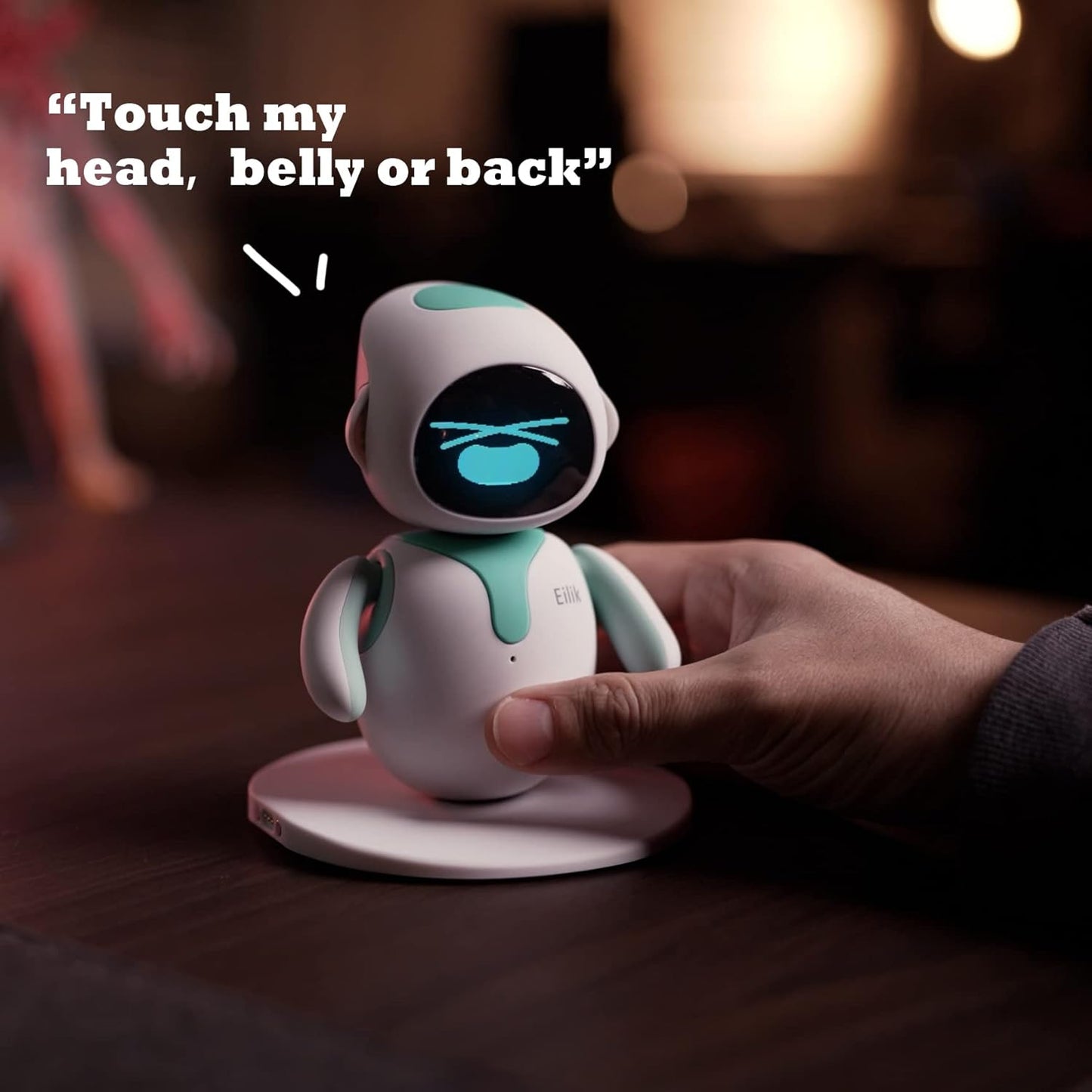 Robot EILIK domácí umělá inteligence s emocemi